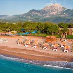 Resort Pirates Club 5*