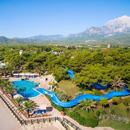 Pirate's Club Rezort 5*