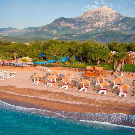 Semesteranläggning (resort) Pirates Club 5*