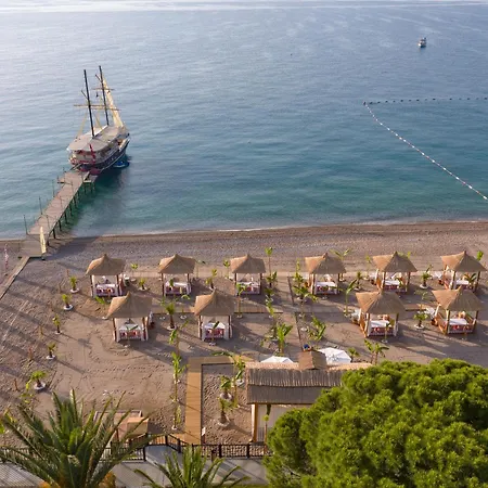 Pirate's Club