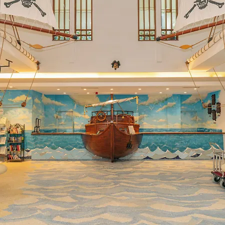 Pirates Club