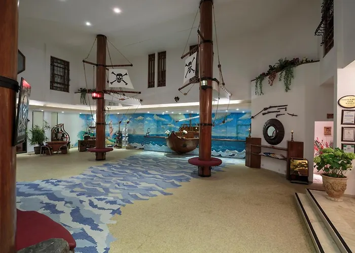 Pirates Club 5*