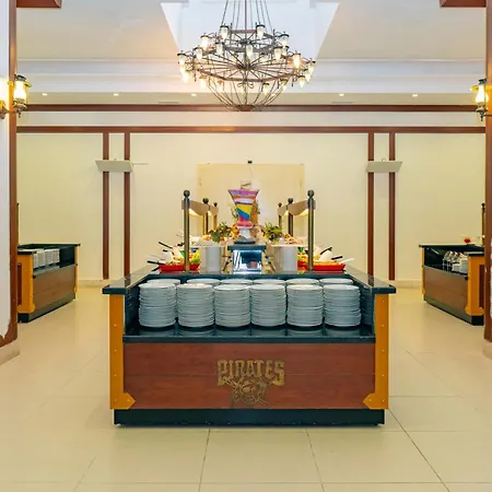 Θέρετρο Pirates Club Κεμέρ